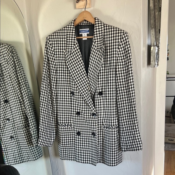 Pendleton Women's Houndstooth Blazer in Black and White - Picture 1 of 3